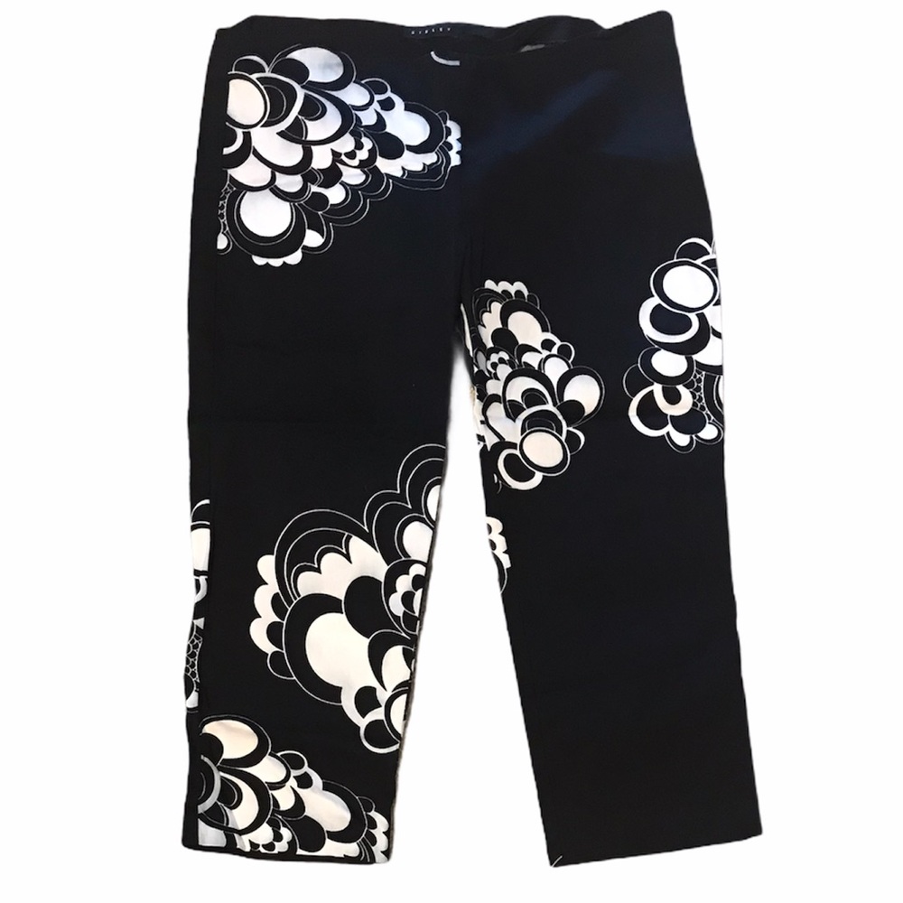 Sisley Capri Pants Size 12/44 (L) Black & White